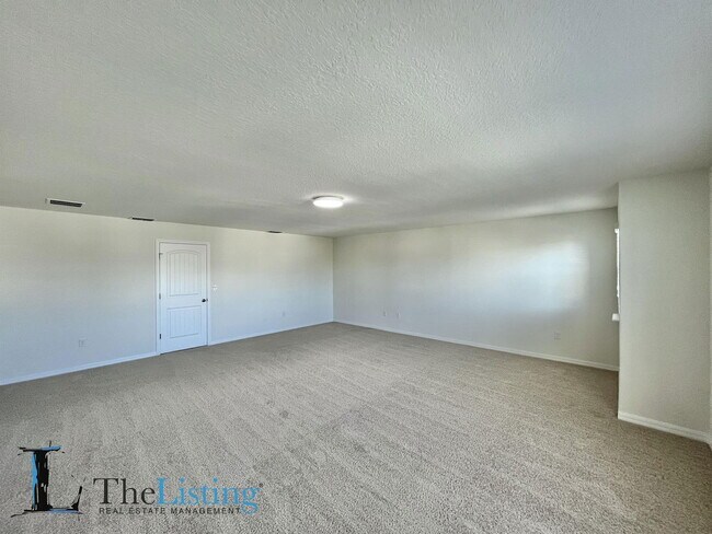 Building Photo - 1924 Siesta Falls Ct