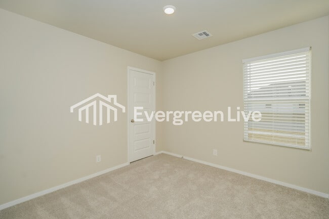 Building Photo - 10187 E Biswell Ln