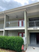 Building Photo - 1045 E 10th St