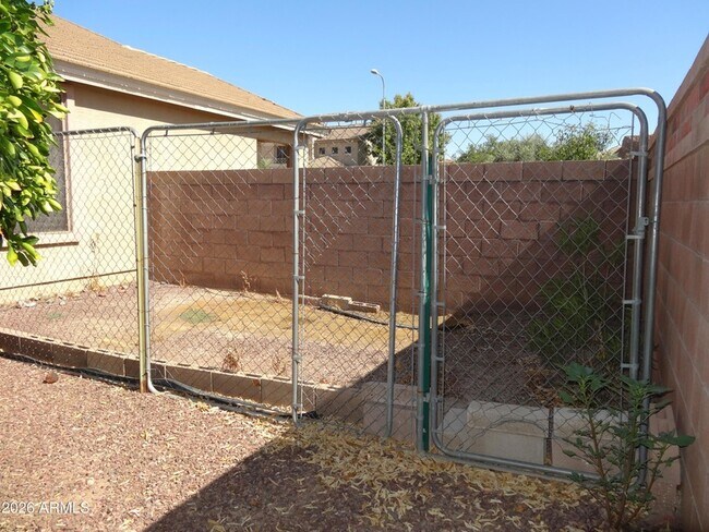 Building Photo - 1350 E Indigo Dr