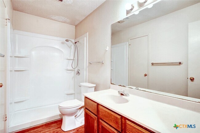 Building Photo - 108 Hughson Ct