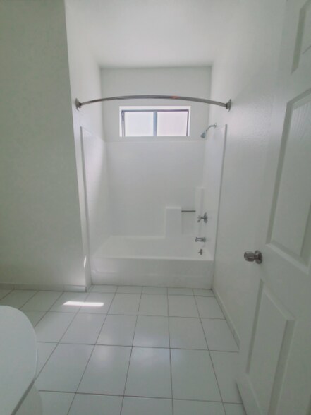 Building Photo - 4343 Whitsett Ave