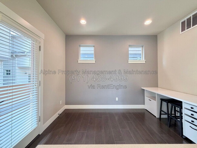 Building Photo - 14353 SW Burlwood Ln