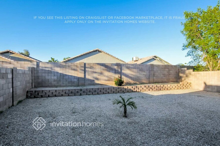 Building Photo - 8304 W Baxter Dr