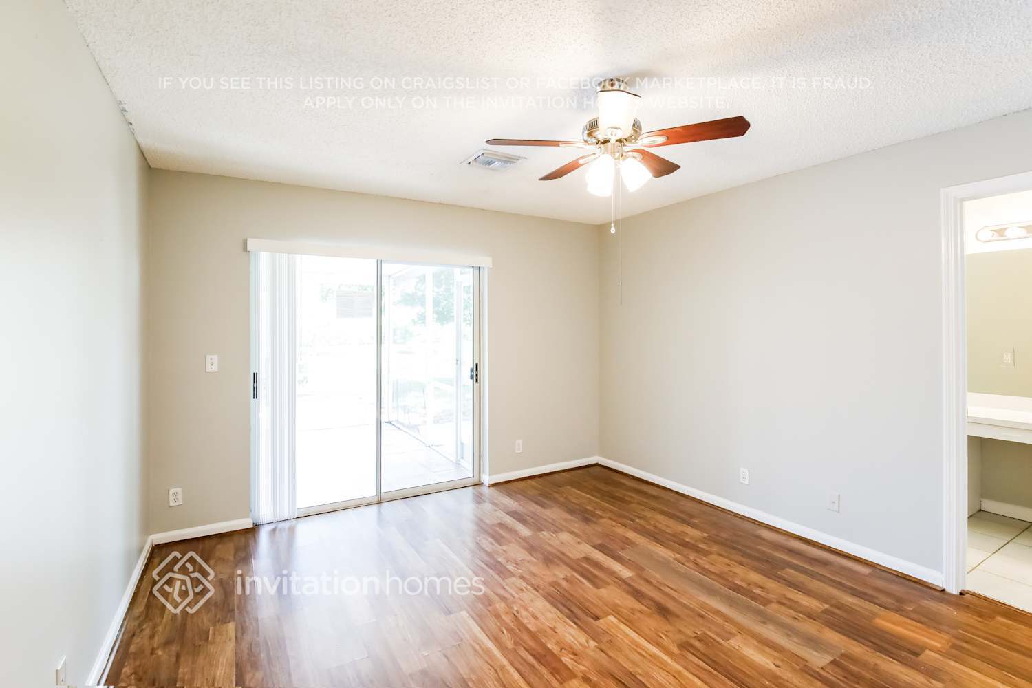 Building Photo - 2542 Country Golf Dr