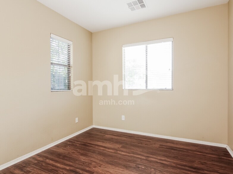 Building Photo - 25809 N 54th Ave