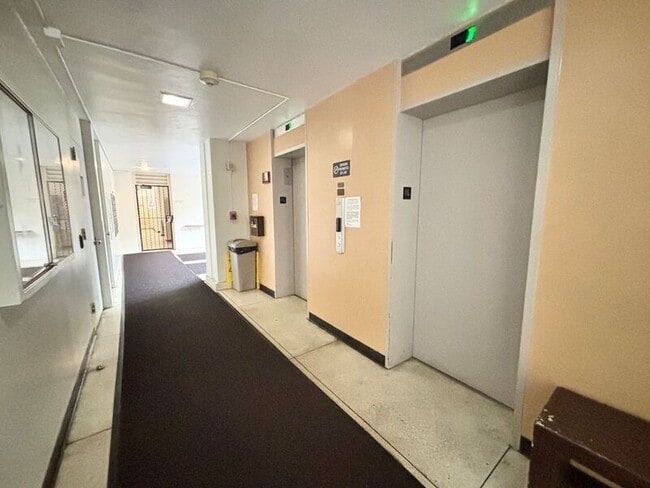 Building Photo - 1511 Nuuanu Ave