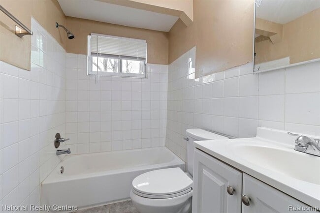 Building Photo - 15391 Appoline St