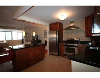 Building Photo - 9 Hawthorne Pl