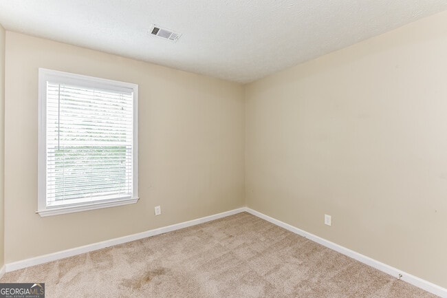 Building Photo - 3909 Wintersweet Dr