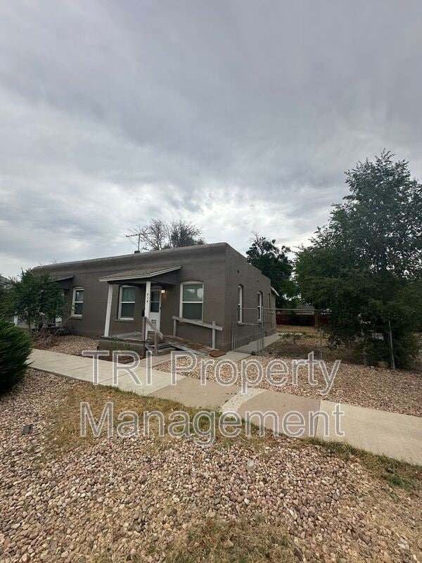 Building Photo - 414 13th Ave
