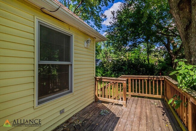 Building Photo - 1404 Legore Ln