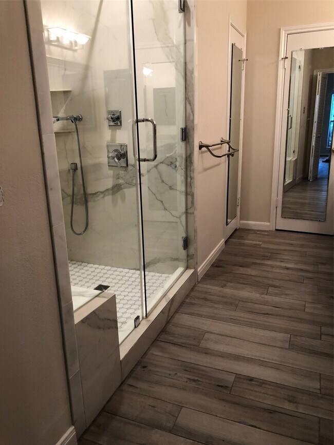 Building Photo - 2434 Hodges Bend Cir