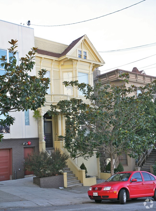 Building Photo - 2743-2745 Laguna St