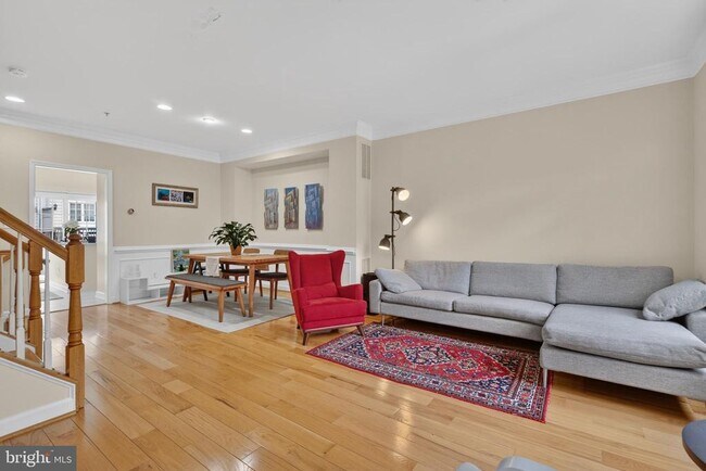 Building Photo - 8814 Hunting Lodge Ct