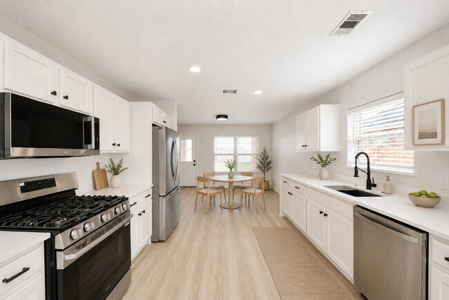 Building Photo - 26722 Lantana Cyn Dr