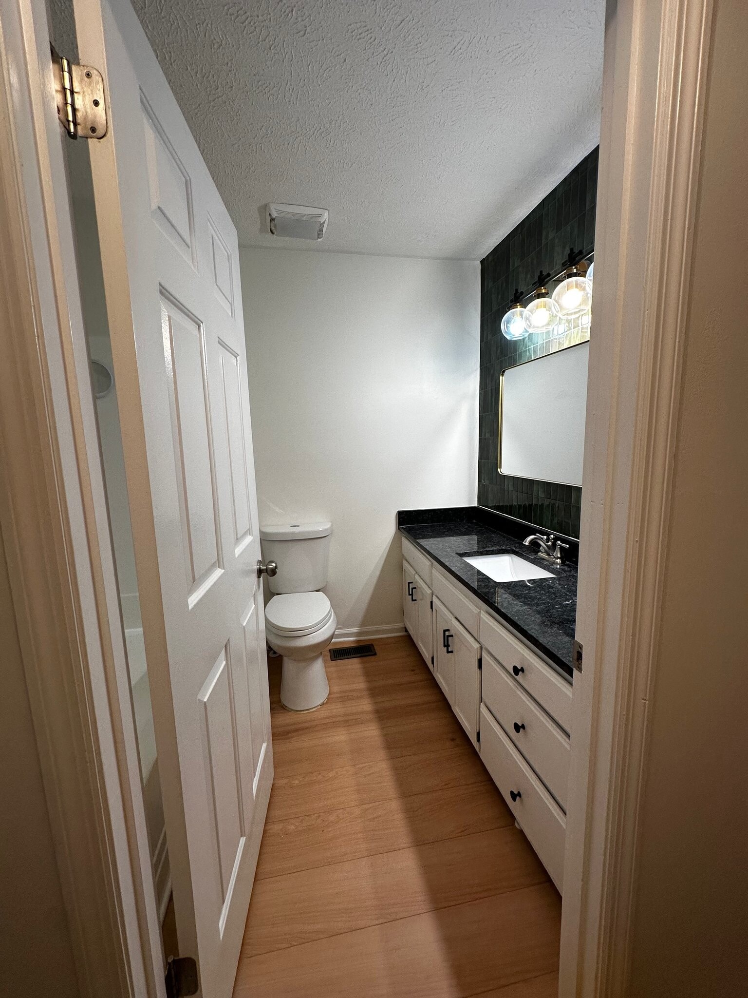 Building Photo - 132 Fox Ridge Dr
