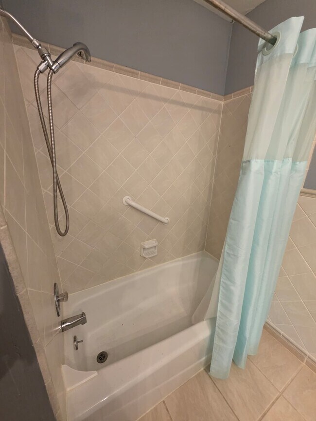 Building Photo - 301 Pembridge Ln