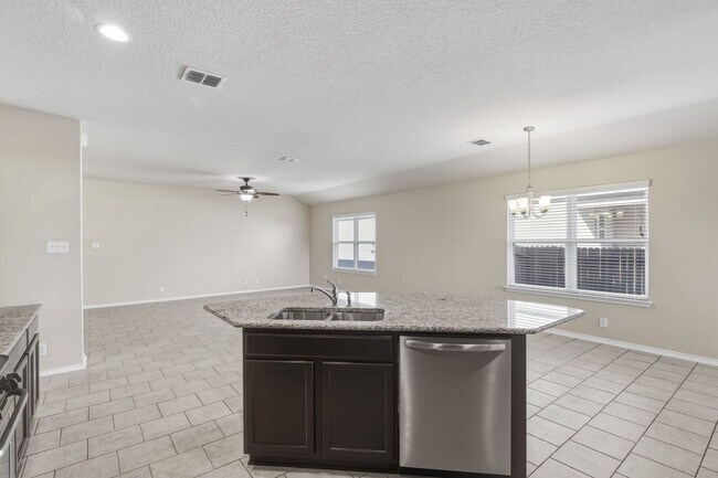 Building Photo - Large one story in Valley Ranch