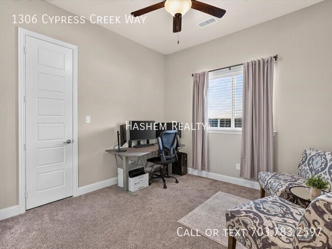 Building Photo - 1306 Cypress Creek Way
