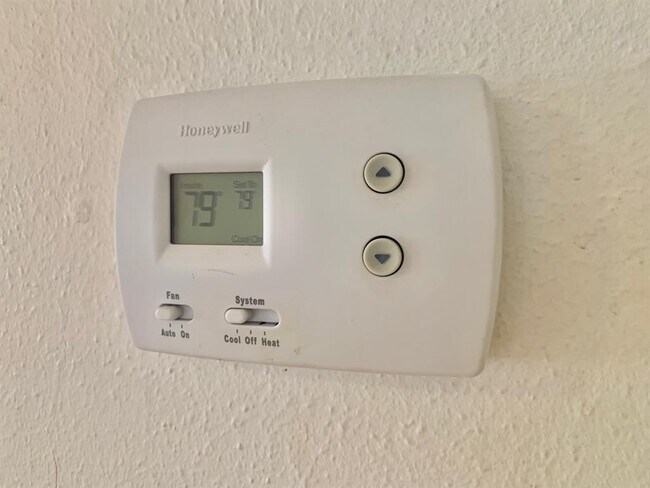 Building Photo - 1505 Ruth Ave