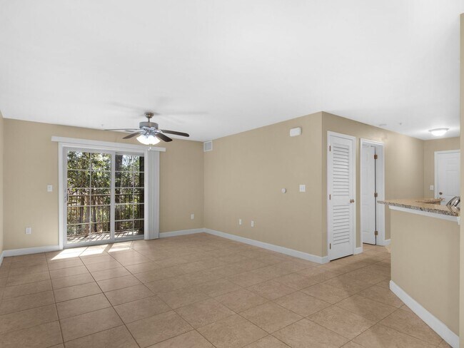 Building Photo - The Residences at Cypress Preserve Beautiful Luxury 2B/2B Apartment in FWB in Pristine Nature Set...