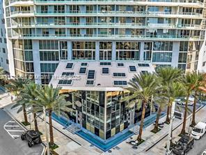 Building Photo - 1300 Brickell Bay Dr