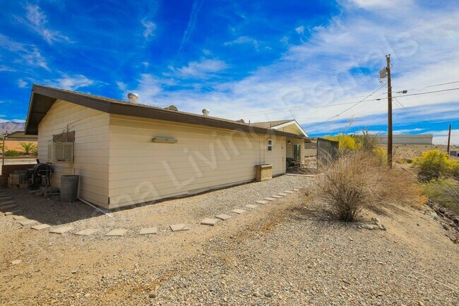 Building Photo - 1265 Bombay Cir