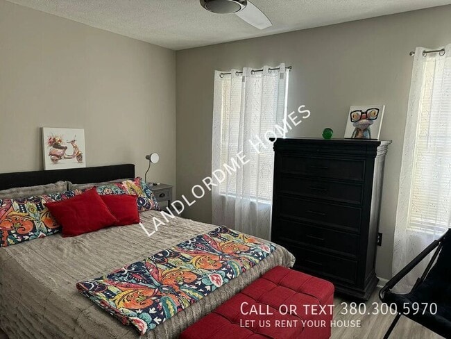 Building Photo - 6485 Nottinghill Trail Dr