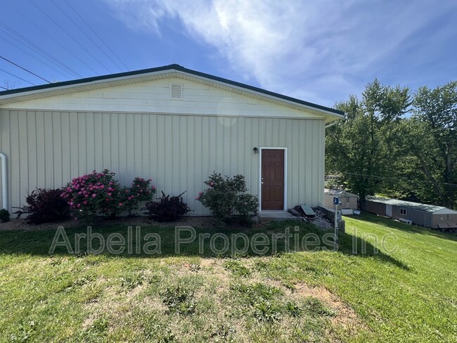 Building Photo - 1415 Kingsport Hwy