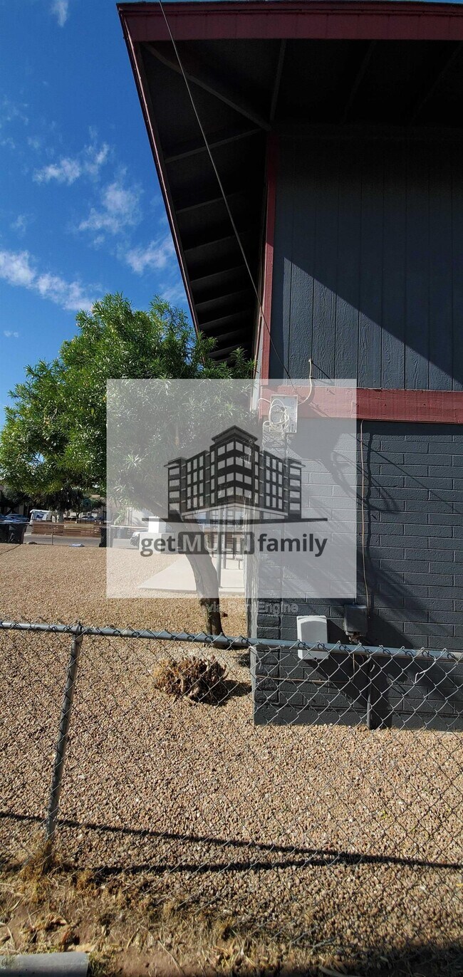 Building Photo - 1766 E 6th Ave