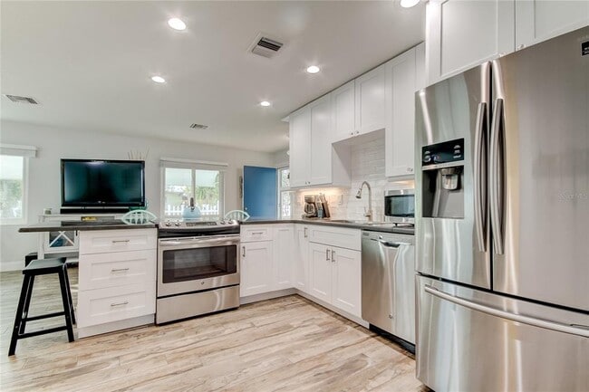 Building Photo - 1907 2nd St N