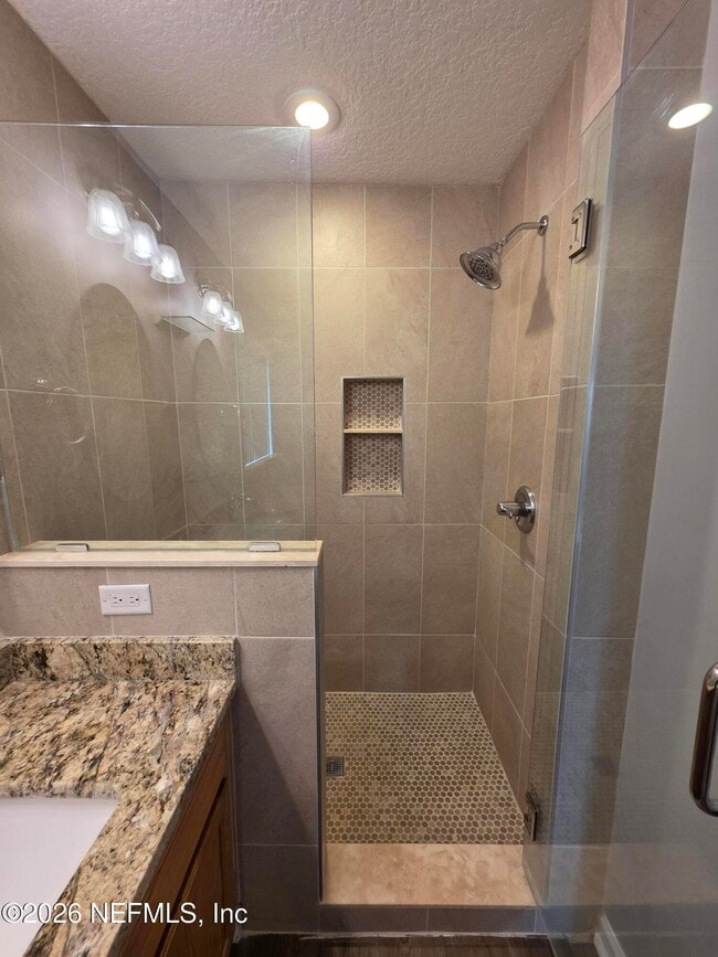 Building Photo - 86088 Meadowridge Ct