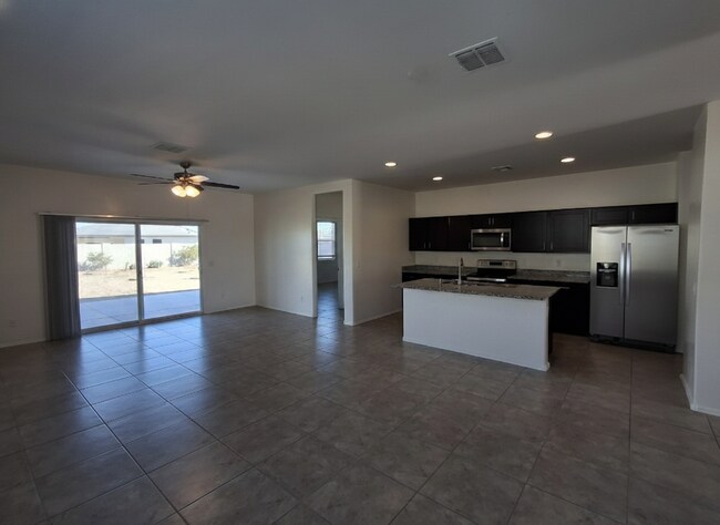 Building Photo - 3560 N Mia Ln