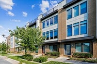 Building Photo - GREAT LOCATION!! Stunning 3BD/3.5BA luxury 4-level townhouse!