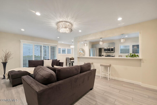 Building Photo - 4642 Park Granada Park