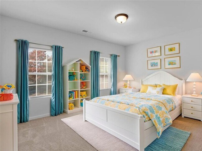 Building Photo - 223 Monarch Village Way