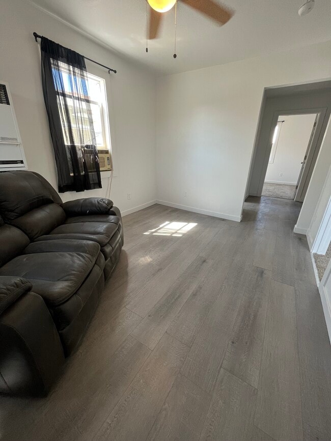 Building Photo - 614 N Absaroka St