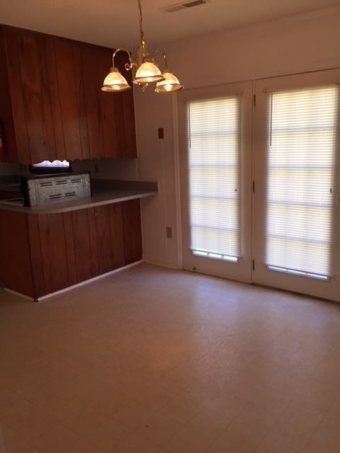 Building Photo - 3 br, 1.5 bath House - 468 Madeline Drive