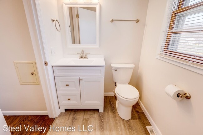 Building Photo - 3 br, 2 bath House - 5153 Pinecrest