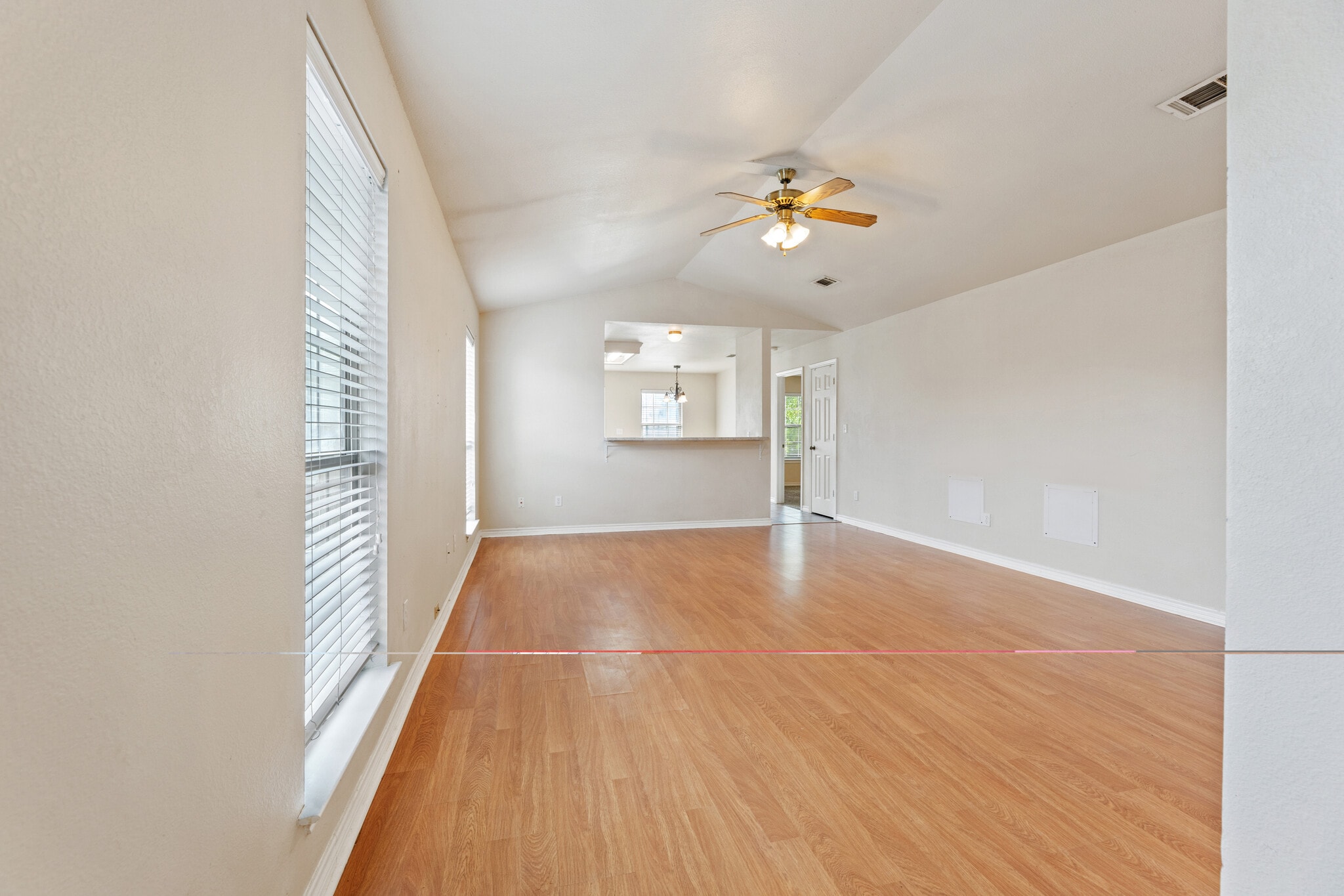 Building Photo - 100 Sendero Dr