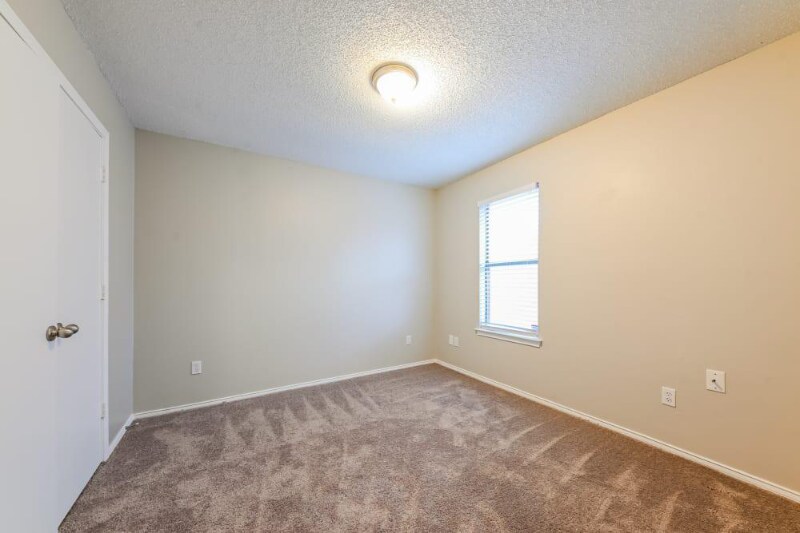Building Photo - 1539 Sunrise Ln