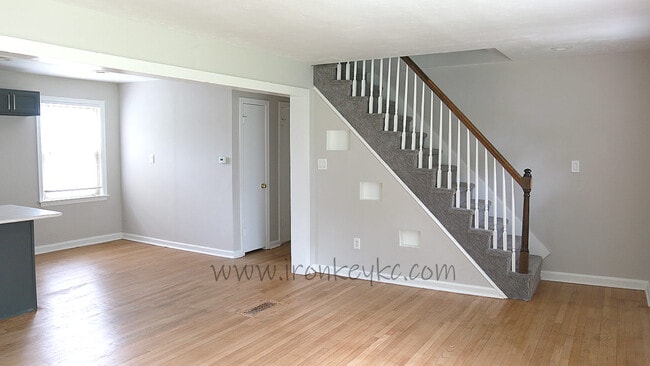 Building Photo - 3141 E Barker Cir