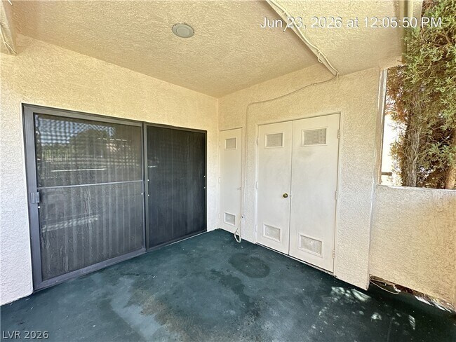 Building Photo - 4873 S Torrey Pines Dr