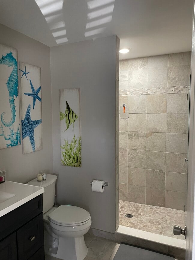 Building Photo - 4 Monmouth Pl