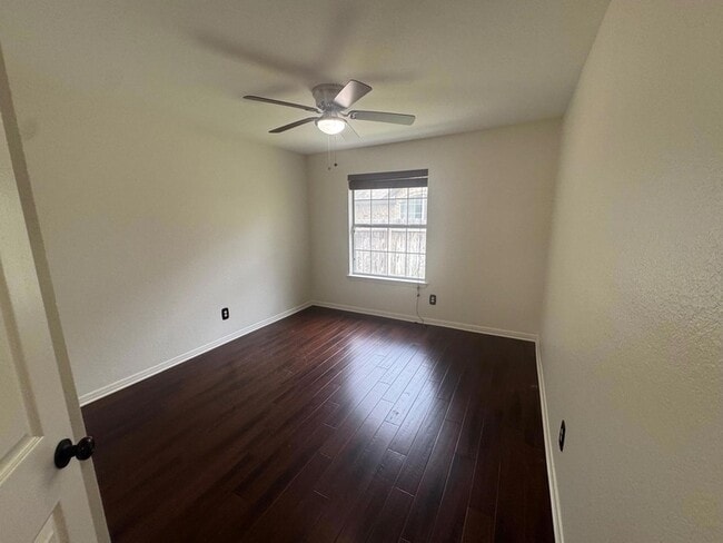 Building Photo - 16101 W Dorman Dr