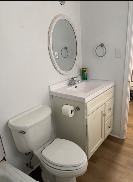 Building Photo - 1708 Holloman Dr