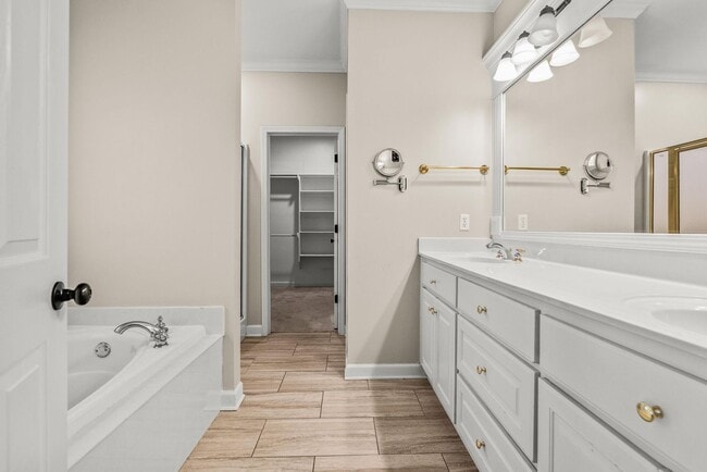 Building Photo - Updated 4BR/2BA One-Level Home on Maumelle Cul-de-Sac — Trail Access
