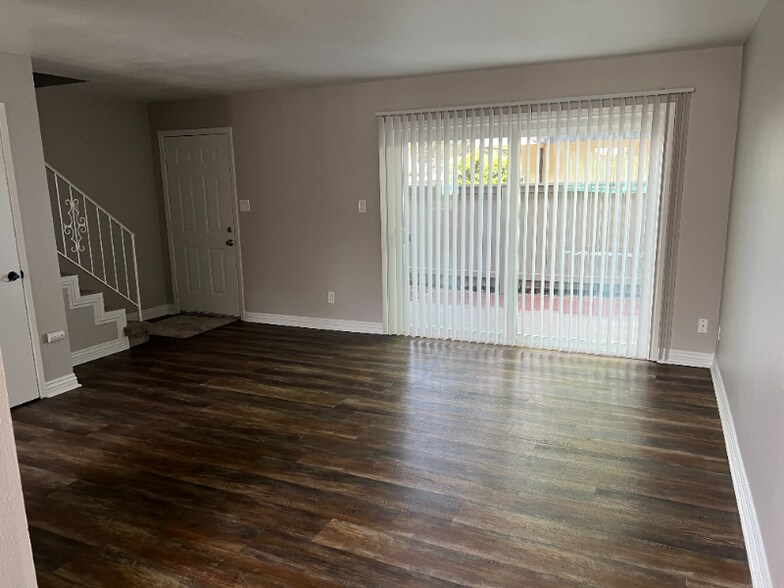 Building Photo - 6140 Gloria Dr
