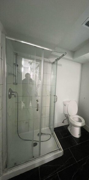 Building Photo - 2325 W Rice St